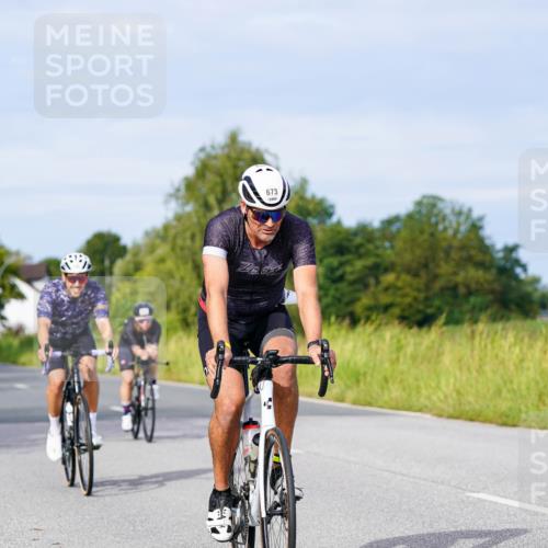 31.08.2025 - Elbe Triathlon Hamburg Michael Burmester http://msf.ph/oto/8673666 31.08.2025 10:12:39 Radfahren 530, 536, 673, 708, 720, 813, 815, 848 meine-sportfotos.de