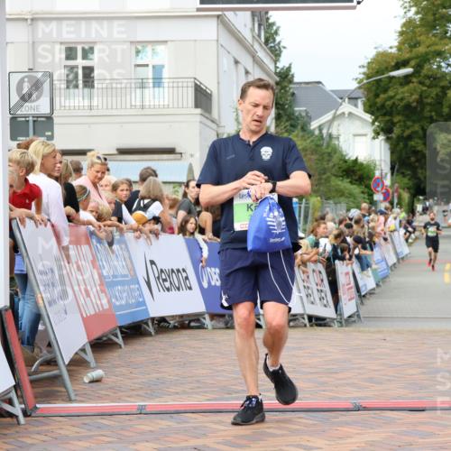31.08.2025 - 21. Blankeneser Heldenlauf Strokosch-Dieckow http://msf.ph/oto/8673668 31.08.2025 10:51:34 Ziel 2187, 3580, 3030 meine-sportfotos.de