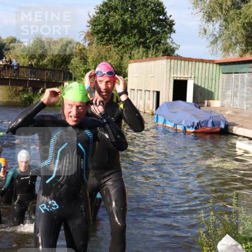 31.08.2025 - Elbe Triathlon Hamburg Luisa Fischer http://msf.ph/oto/8673693 31.08.2025 08:45:35 Schwimmen 264, 267, 269, 319, 348, 368 meine-sportfotos.de