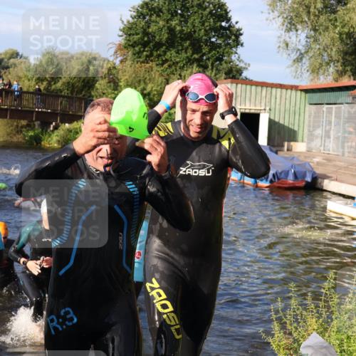 31.08.2025 - Elbe Triathlon Hamburg Luisa Fischer http://msf.ph/oto/8673697 31.08.2025 08:45:36 Schwimmen 264, 267, 269, 319, 348, 368 meine-sportfotos.de