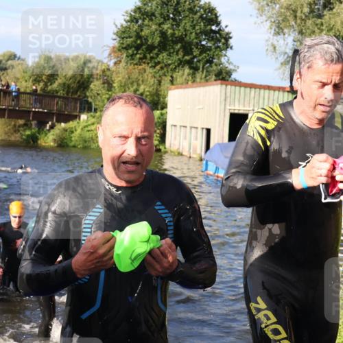 31.08.2025 - Elbe Triathlon Hamburg Luisa Fischer http://msf.ph/oto/8673702 31.08.2025 08:45:36 Schwimmen 264, 267, 269, 319, 348, 368 meine-sportfotos.de