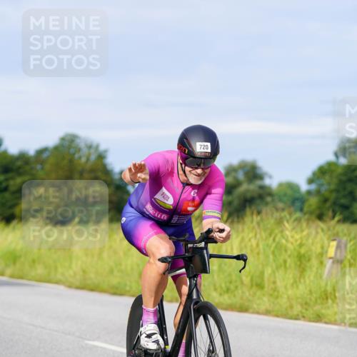 31.08.2025 - Elbe Triathlon Hamburg Michael Burmester http://msf.ph/oto/8673707 31.08.2025 10:12:43 Radfahren 530, 669, 700, 720, 813, 815 meine-sportfotos.de