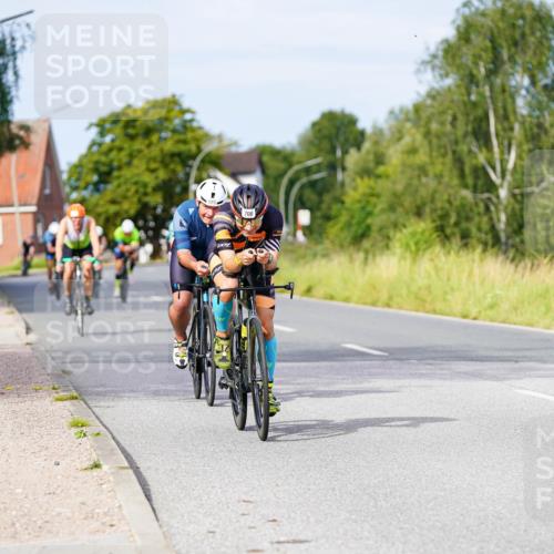 31.08.2025 - Elbe Triathlon Hamburg Michael Burmester http://msf.ph/oto/8673726 31.08.2025 10:12:47 Radfahren 664, 669, 700, 712, 722, 737, 745, 775, 813 meine-sportfotos.de