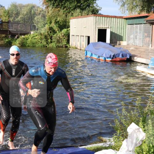 31.08.2025 - Elbe Triathlon Hamburg Luisa Fischer http://msf.ph/oto/8673787 31.08.2025 08:45:52 Schwimmen 260, 261, 285, 292, 324, 334, 384 meine-sportfotos.de