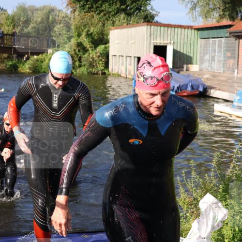 31.08.2025 - Elbe Triathlon Hamburg Luisa Fischer http://msf.ph/oto/8673794 31.08.2025 08:45:53 Schwimmen 260, 261, 285, 292, 324, 334, 384 meine-sportfotos.de