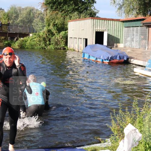 31.08.2025 - Elbe Triathlon Hamburg Luisa Fischer http://msf.ph/oto/8673814 31.08.2025 08:45:56 Schwimmen 260, 261, 285, 292, 324, 334, 384 meine-sportfotos.de