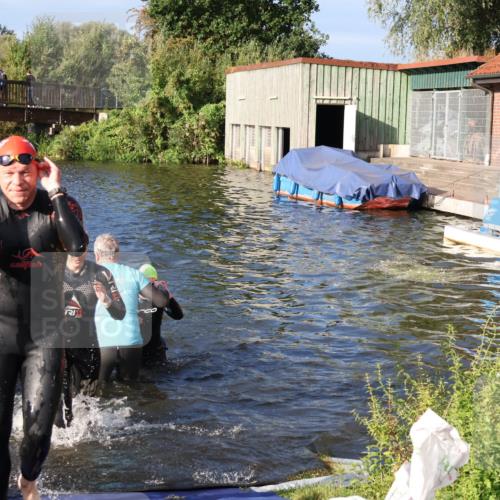31.08.2025 - Elbe Triathlon Hamburg Luisa Fischer http://msf.ph/oto/8673819 31.08.2025 08:45:56 Schwimmen 260, 261, 285, 292, 324, 334, 384 meine-sportfotos.de