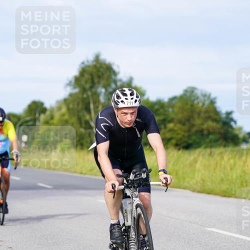 31.08.2025 - Elbe Triathlon Hamburg Michael Burmester http://msf.ph/oto/8673852 31.08.2025 10:13:07 Radfahren 500, 711, 719, 770, 884 meine-sportfotos.de