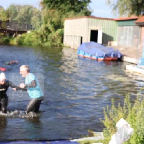 31.08.2025 - Elbe Triathlon Hamburg Luisa Fischer http://msf.ph/oto/8673876 31.08.2025 08:46:04 Schwimmen 246, 260, 285, 360 meine-sportfotos.de