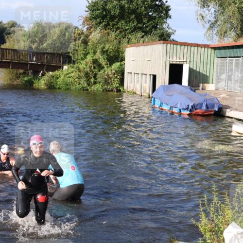 31.08.2025 - Elbe Triathlon Hamburg Luisa Fischer http://msf.ph/oto/8673947 31.08.2025 08:46:21 Schwimmen 280, 281, 287, 291, 315, 346 meine-sportfotos.de
