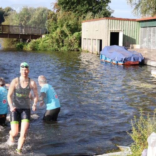 31.08.2025 - Elbe Triathlon Hamburg Luisa Fischer http://msf.ph/oto/8673977 31.08.2025 08:46:24 Schwimmen 281, 287, 291, 301, 305, 315, 346 meine-sportfotos.de