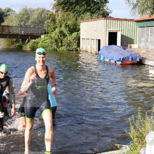 31.08.2025 - Elbe Triathlon Hamburg Luisa Fischer http://msf.ph/oto/8673982 31.08.2025 08:46:25 Schwimmen 268, 281, 287, 291, 301, 305, 315, 346 meine-sportfotos.de