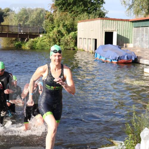 31.08.2025 - Elbe Triathlon Hamburg Luisa Fischer http://msf.ph/oto/8673984 31.08.2025 08:46:25 Schwimmen 268, 281, 287, 291, 301, 305, 315, 346 meine-sportfotos.de