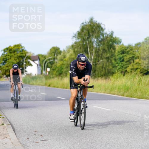 31.08.2025 - Elbe Triathlon Hamburg Michael Burmester http://msf.ph/oto/8674003 31.08.2025 10:13:24 Radfahren 417, 477, 494, 774, 833, 851 meine-sportfotos.de