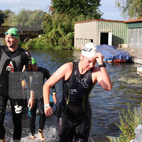31.08.2025 - Elbe Triathlon Hamburg Luisa Fischer http://msf.ph/oto/8674004 31.08.2025 08:46:27 Schwimmen 268, 287, 291, 301, 305, 315, 346 meine-sportfotos.de