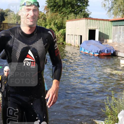31.08.2025 - Elbe Triathlon Hamburg Luisa Fischer http://msf.ph/oto/8674014 31.08.2025 08:46:29 Schwimmen 268, 291, 293, 301, 305, 315, 346 meine-sportfotos.de