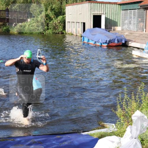 31.08.2025 - Elbe Triathlon Hamburg Luisa Fischer http://msf.ph/oto/8674060 31.08.2025 08:46:41 Schwimmen 293, 309, 313, 318, 337 meine-sportfotos.de