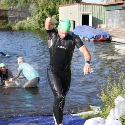31.08.2025 - Elbe Triathlon Hamburg Luisa Fischer http://msf.ph/oto/8674074 31.08.2025 08:46:43 Schwimmen 247, 309, 313, 318, 337 meine-sportfotos.de