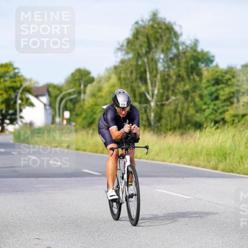 31.08.2025 - Elbe Triathlon Hamburg Michael Burmester http://msf.ph/oto/8674091 31.08.2025 10:13:40 Radfahren 432, 821, 916, 925 meine-sportfotos.de
