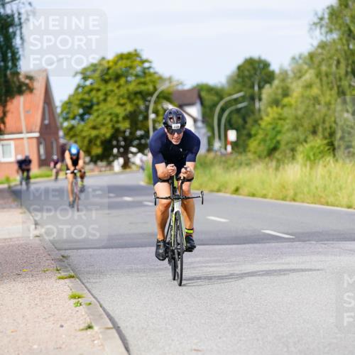 31.08.2025 - Elbe Triathlon Hamburg Michael Burmester http://msf.ph/oto/8674175 31.08.2025 10:14:02 Radfahren 607, 729 meine-sportfotos.de
