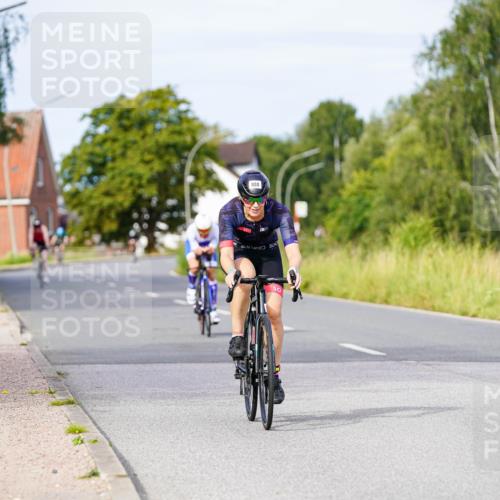 31.08.2025 - Elbe Triathlon Hamburg Michael Burmester http://msf.ph/oto/8674215 31.08.2025 10:14:15 Radfahren 759, 773, 881, 888 meine-sportfotos.de