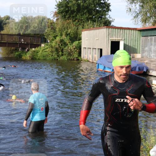 31.08.2025 - Elbe Triathlon Hamburg Luisa Fischer http://msf.ph/oto/8674291 31.08.2025 08:47:26 Schwimmen 347 meine-sportfotos.de