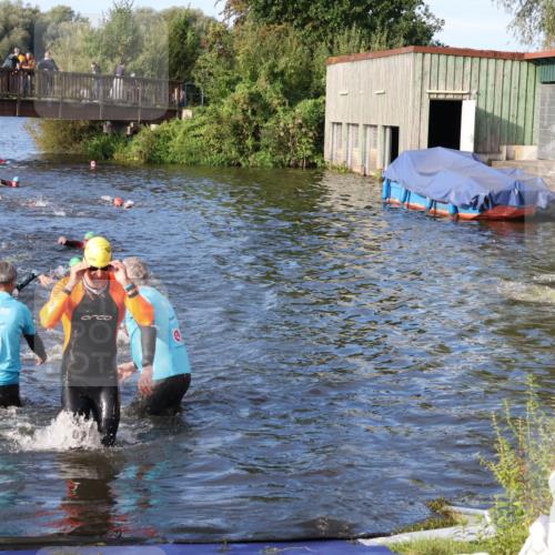 31.08.2025 - Elbe Triathlon Hamburg Luisa Fischer http://msf.ph/oto/8674295 31.08.2025 08:47:34 Schwimmen 351, 357, 366 meine-sportfotos.de