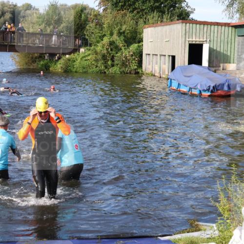 31.08.2025 - Elbe Triathlon Hamburg Luisa Fischer http://msf.ph/oto/8674298 31.08.2025 08:47:34 Schwimmen 351, 357, 366 meine-sportfotos.de