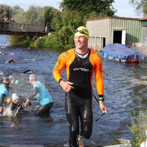 31.08.2025 - Elbe Triathlon Hamburg Luisa Fischer http://msf.ph/oto/8674323 31.08.2025 08:47:37 Schwimmen 351, 357, 366, 371 meine-sportfotos.de