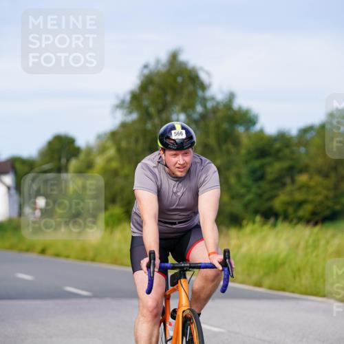 31.08.2025 - Elbe Triathlon Hamburg Michael Burmester http://msf.ph/oto/8674325 31.08.2025 10:14:44 Radfahren 566, 643, 679, 756 meine-sportfotos.de