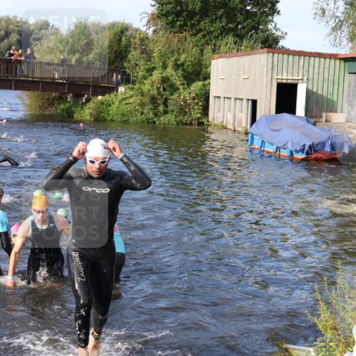 31.08.2025 - Elbe Triathlon Hamburg Luisa Fischer http://msf.ph/oto/8674345 31.08.2025 08:47:40 Schwimmen 278, 316, 351, 357, 366, 371 meine-sportfotos.de