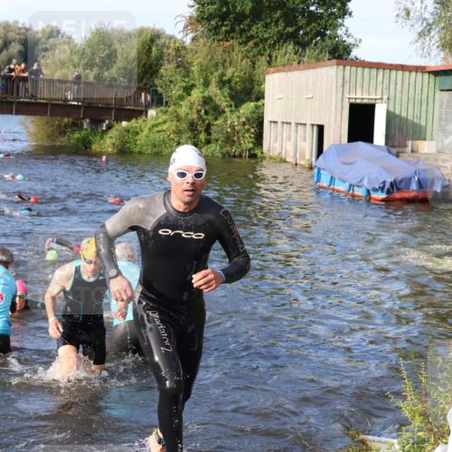 31.08.2025 - Elbe Triathlon Hamburg Luisa Fischer http://msf.ph/oto/8674350 31.08.2025 08:47:40 Schwimmen 278, 316, 351, 357, 366, 371 meine-sportfotos.de