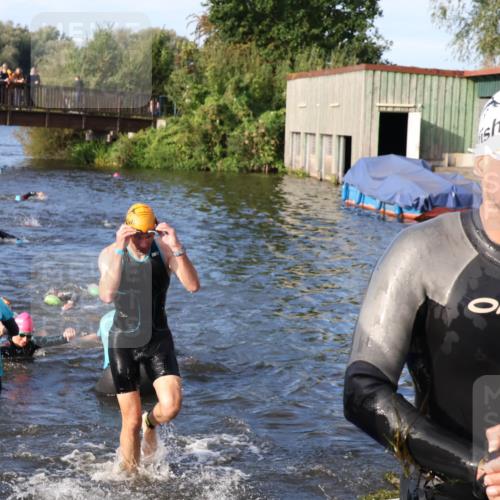 31.08.2025 - Elbe Triathlon Hamburg Luisa Fischer http://msf.ph/oto/8674360 31.08.2025 08:47:42 Schwimmen 249, 278, 316, 357, 366, 371 meine-sportfotos.de