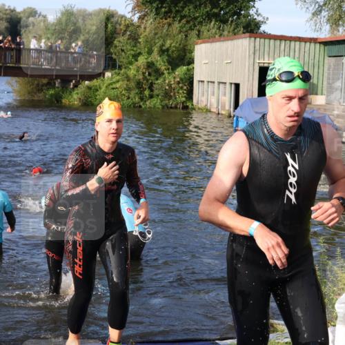 31.08.2025 - Elbe Triathlon Hamburg Luisa Fischer http://msf.ph/oto/8674437 31.08.2025 08:47:51 Schwimmen 249, 278, 282, 308, 316 meine-sportfotos.de