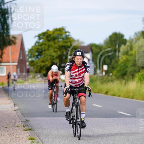 31.08.2025 - Elbe Triathlon Hamburg Michael Burmester http://msf.ph/oto/8674460 31.08.2025 10:15:02 Radfahren 455, 758 meine-sportfotos.de
