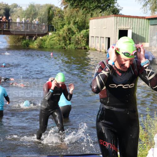 31.08.2025 - Elbe Triathlon Hamburg Luisa Fischer http://msf.ph/oto/8674461 31.08.2025 08:47:54 Schwimmen 249, 282, 308, 316, 330, 341 meine-sportfotos.de
