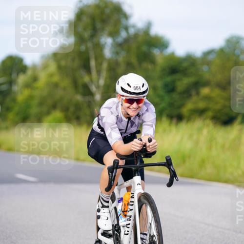 31.08.2025 - Elbe Triathlon Hamburg Michael Burmester http://msf.ph/oto/8674499 31.08.2025 10:15:10 Radfahren 707, 835, 864 meine-sportfotos.de