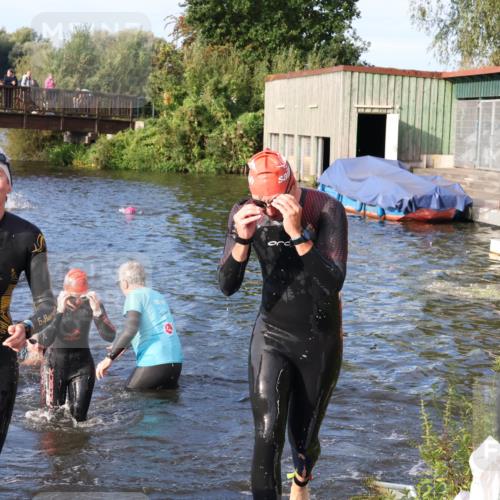 31.08.2025 - Elbe Triathlon Hamburg Luisa Fischer http://msf.ph/oto/8674538 31.08.2025 08:48:05 Schwimmen 258, 297, 299, 329, 330, 341 meine-sportfotos.de