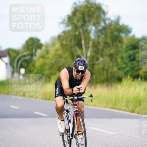 31.08.2025 - Elbe Triathlon Hamburg Michael Burmester http://msf.ph/oto/8674583 31.08.2025 10:15:22 Radfahren 610, 635 meine-sportfotos.de