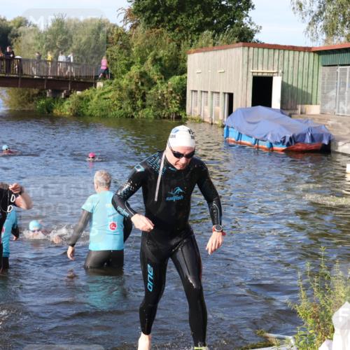 31.08.2025 - Elbe Triathlon Hamburg Luisa Fischer http://msf.ph/oto/8674594 31.08.2025 08:48:12 Schwimmen 258, 299, 329, 365 meine-sportfotos.de