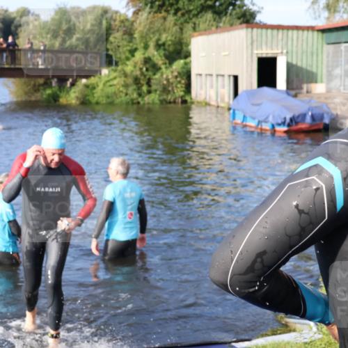 31.08.2025 - Elbe Triathlon Hamburg Luisa Fischer http://msf.ph/oto/8674646 31.08.2025 08:48:43 Schwimmen 289, 377 meine-sportfotos.de