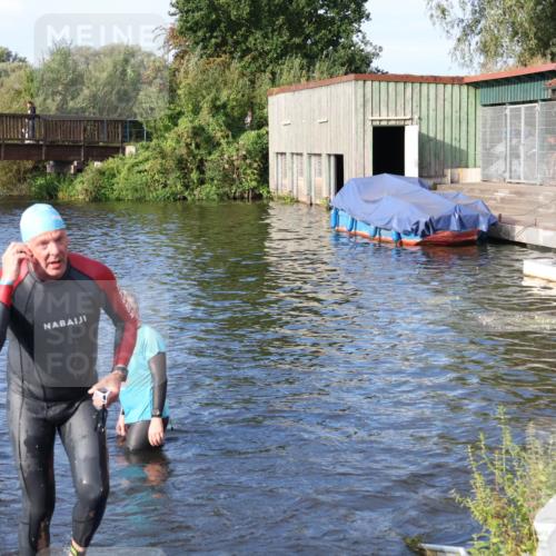 31.08.2025 - Elbe Triathlon Hamburg Luisa Fischer http://msf.ph/oto/8674651 31.08.2025 08:48:43 Schwimmen 289, 377 meine-sportfotos.de