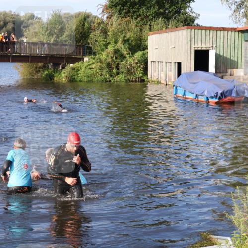 31.08.2025 - Elbe Triathlon Hamburg Luisa Fischer http://msf.ph/oto/8674672 31.08.2025 08:49:25 Schwimmen 173, 294 meine-sportfotos.de