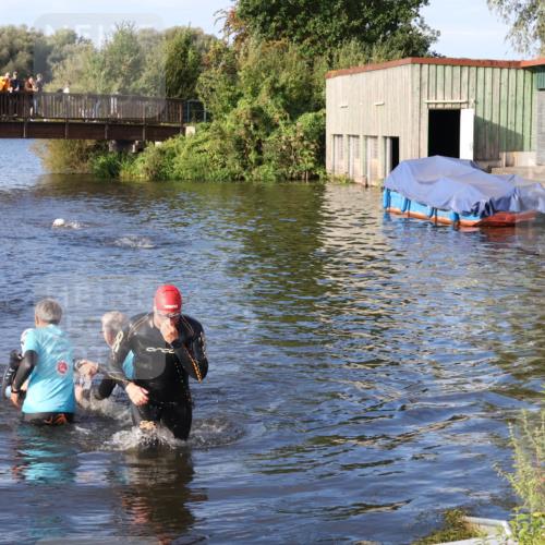 31.08.2025 - Elbe Triathlon Hamburg Luisa Fischer http://msf.ph/oto/8674673 31.08.2025 08:49:26 Schwimmen 173, 294 meine-sportfotos.de