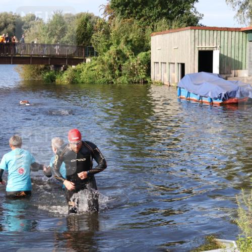 31.08.2025 - Elbe Triathlon Hamburg Luisa Fischer http://msf.ph/oto/8674677 31.08.2025 08:49:26 Schwimmen 173, 294 meine-sportfotos.de