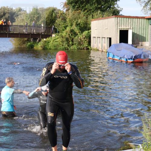 31.08.2025 - Elbe Triathlon Hamburg Luisa Fischer http://msf.ph/oto/8674699 31.08.2025 08:49:28 Schwimmen 173, 294 meine-sportfotos.de