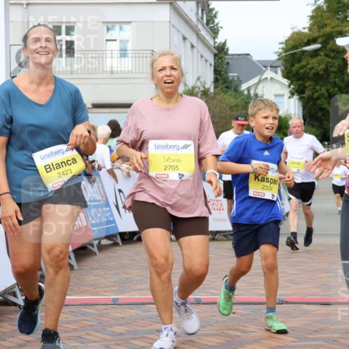 31.08.2025 - 21. Blankeneser Heldenlauf Strokosch-Dieckow http://msf.ph/oto/8674723 31.08.2025 10:29:51 Ziel 2322, 2248, 2250, 2423, 2422, 2705, 2455, 2545, 2544, 2514, 2603, 2602, 2532, 2334 meine-sportfotos.de