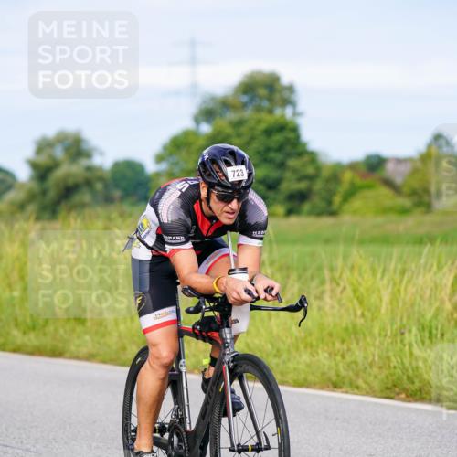 31.08.2025 - Elbe Triathlon Hamburg Michael Burmester http://msf.ph/oto/8674736 31.08.2025 10:16:16 Radfahren 691, 723, 868, 906, 919 meine-sportfotos.de