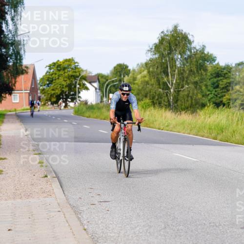 31.08.2025 - Elbe Triathlon Hamburg Michael Burmester http://msf.ph/oto/8674742 31.08.2025 10:16:19 Radfahren 691, 723, 919 meine-sportfotos.de