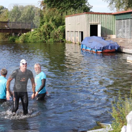 31.08.2025 - Elbe Triathlon Hamburg Luisa Fischer http://msf.ph/oto/8674801 31.08.2025 08:49:56 Schwimmen 359 meine-sportfotos.de